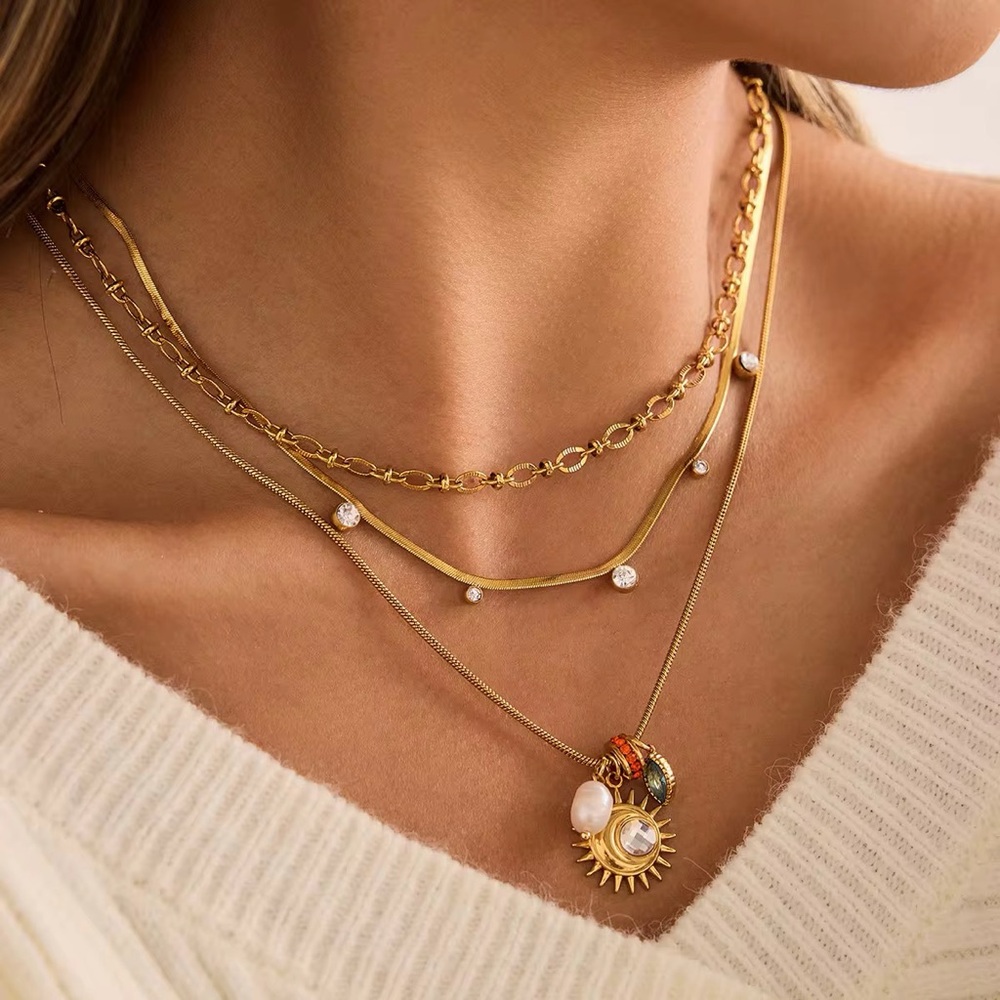 18K Gold Plated Sun Pearl and Gemstone Charms Nekclace - Picture 4 of 8